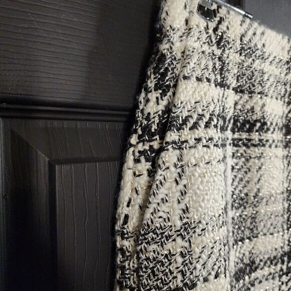 LOFT Tweed Pocket Skirt                                                      433 - Picture 7 of 14